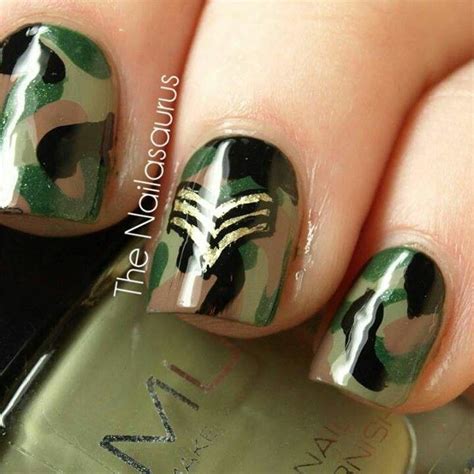 10 Easy Army Nail Art Tutorials For A Stylish Look