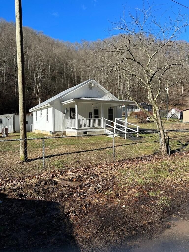 332 Dry Creek Rd Topmost Ky 41862 Trulia