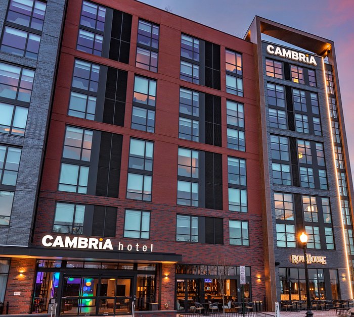 Accommodation Washington Dc Cambria Hotel Washington D C Navy Yard