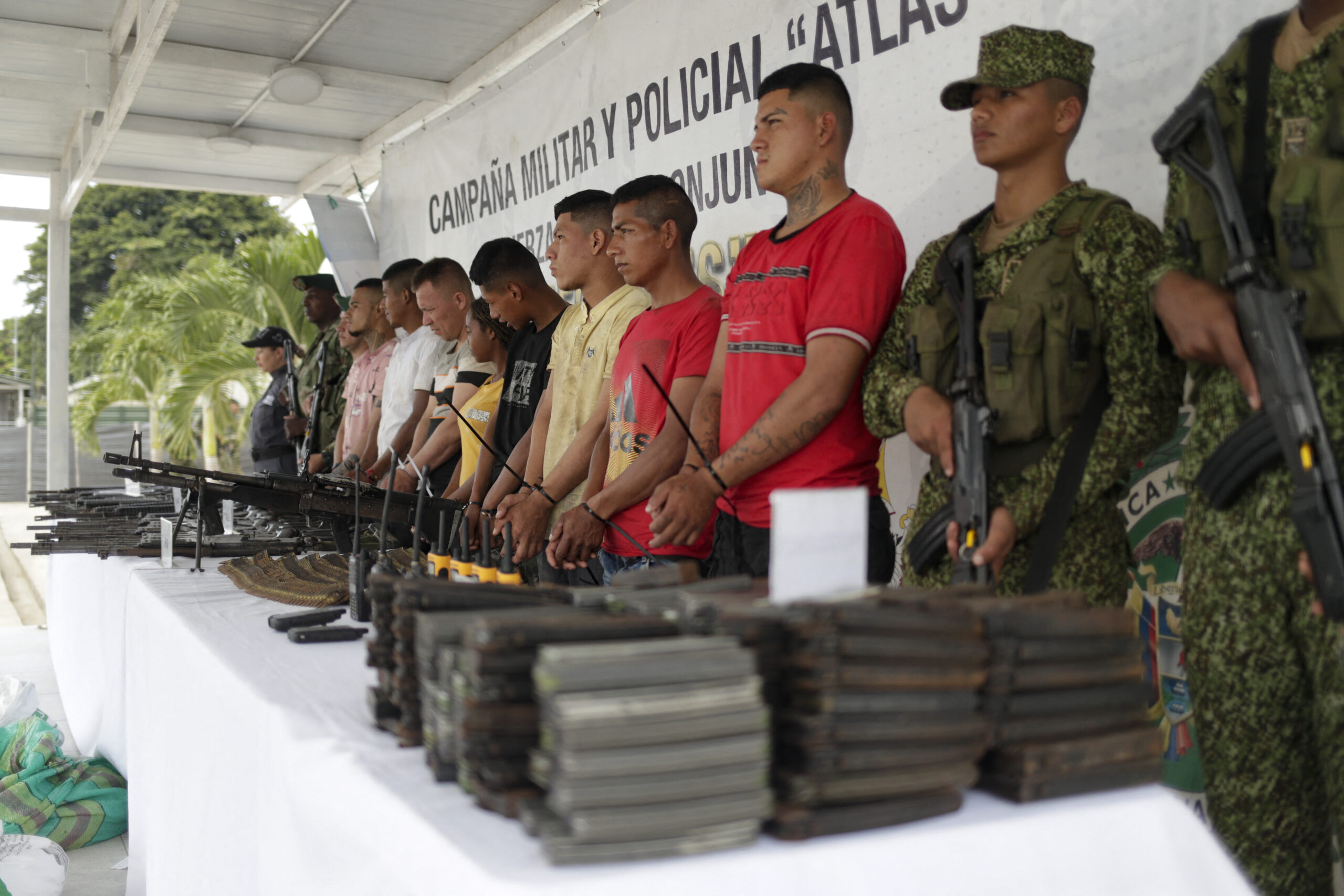 Colombia And Ecuador Fight Narcotrafficking On Common Border Di Logo