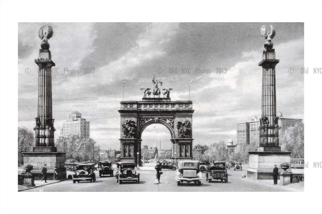 Eagle Column In Grand Army Plaza Brooklyn Plaza Tower