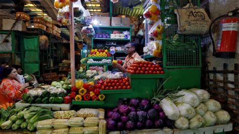 Explained How Rising Vegetable Prices Can Upset Economic Growth