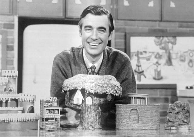 Fred Rogers Military Career Secret Or Non Existent The Vintage News