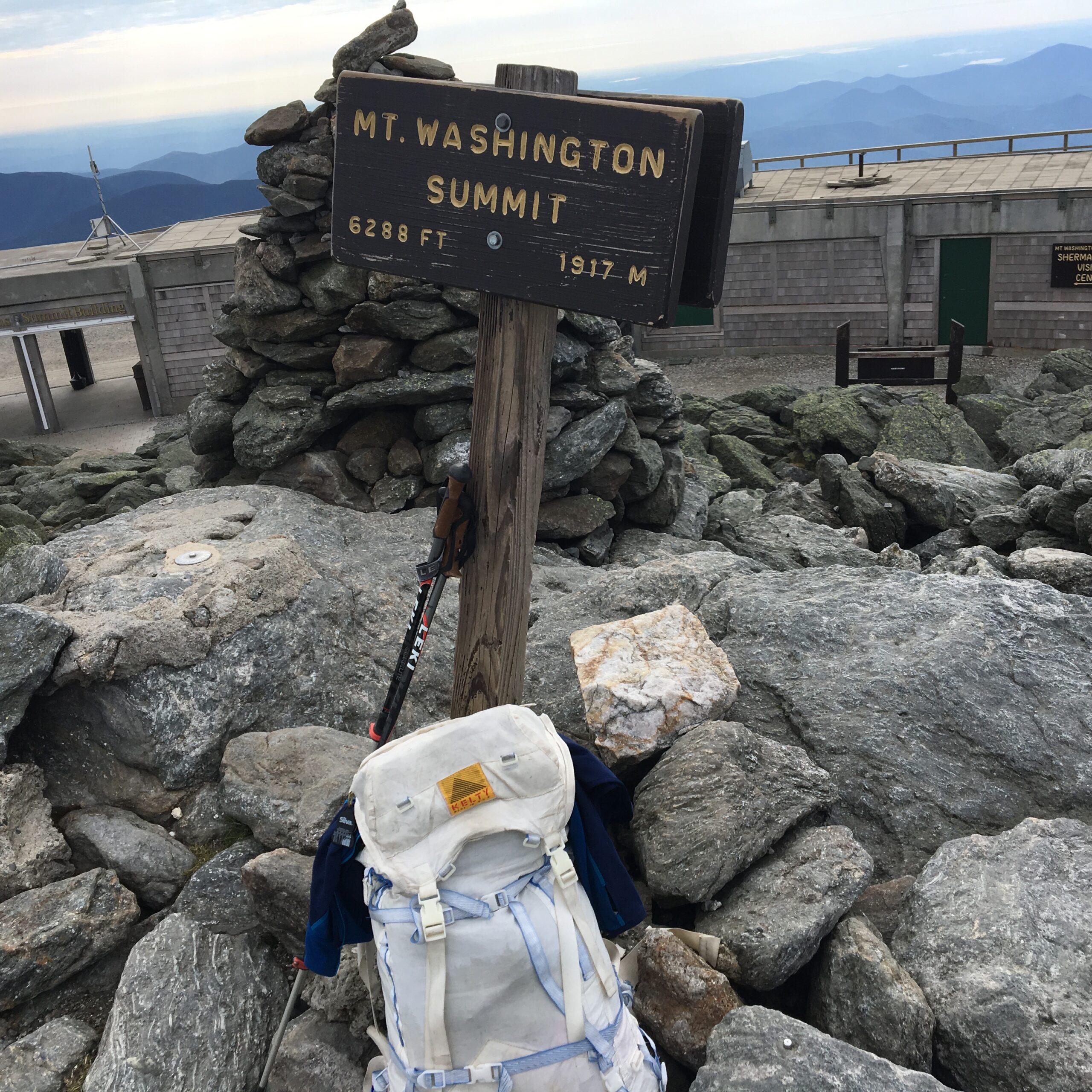 Img 1308 Lakes Of The Clouds Hut Presidential Traverse Wh Flickr