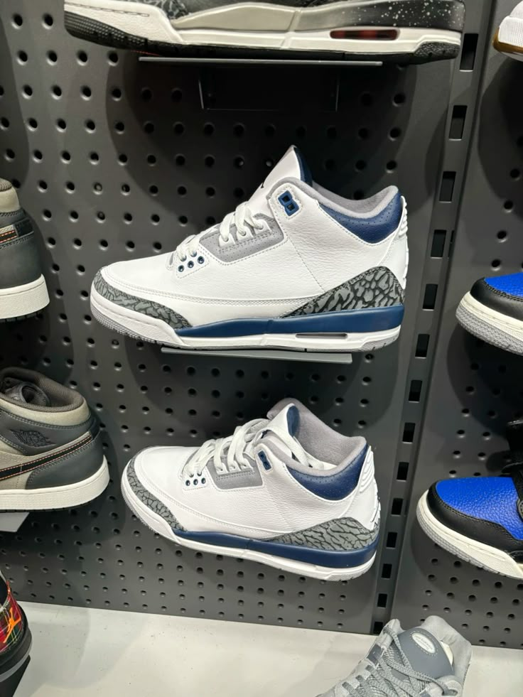 Jordan 3 Navy Blue