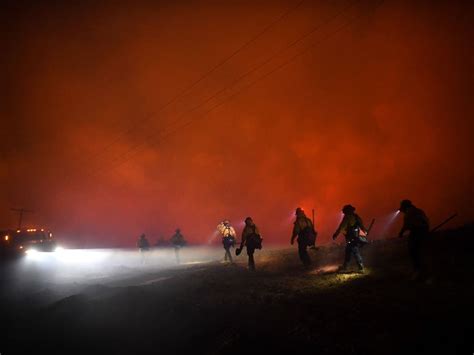 Nearly 1 000 Personnel Continue Battling Deadly El Dorado Fire