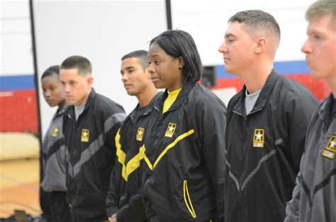 New Improved Physical Fitness Uniform Options Make Debut At Fort Hood