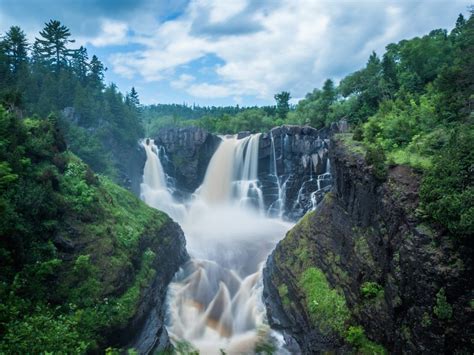 North Shore Drive Minnesota