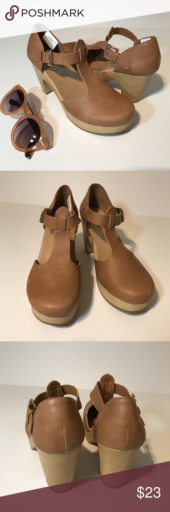 Old Navy Nwot Tan Women S Heeled Clogs Size 7 Ankle Strap Heels Navy