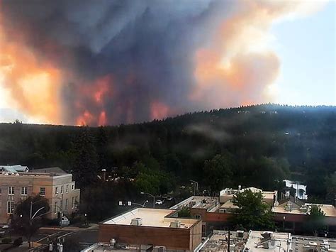 Oregon Two Bulls Fire West Of Bend Wildfire Today