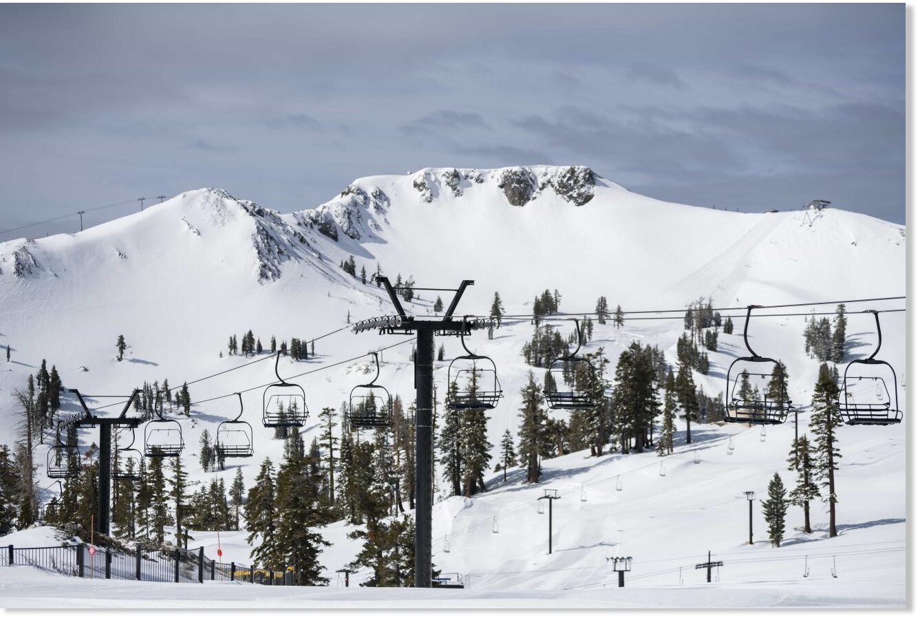 Photos Another Spring Storm Rolls Through The Sierra Bringing 17