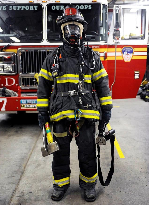 Pin By Reuben Johnson On Firefighters Firefighter Turn Ons Master Chief