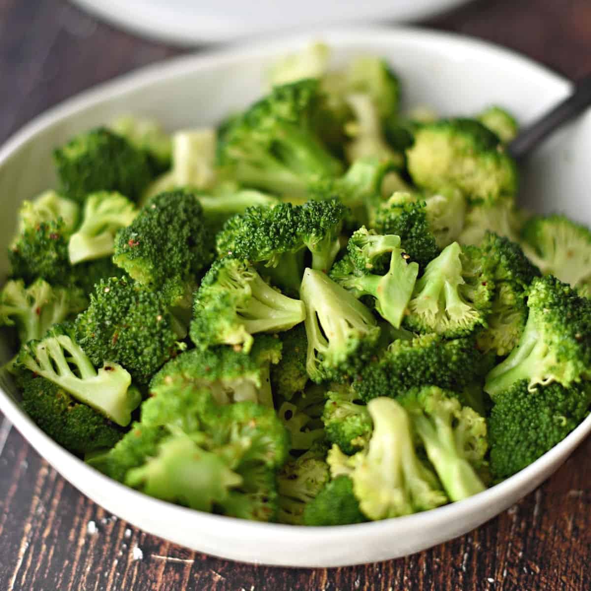 Steamed Broccoli Cooking With Curls