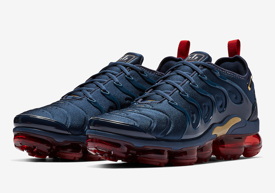 The Nike Vapormax Plus Is Available Now In Ice Cold Amp Quot Current Blue Amp Quot