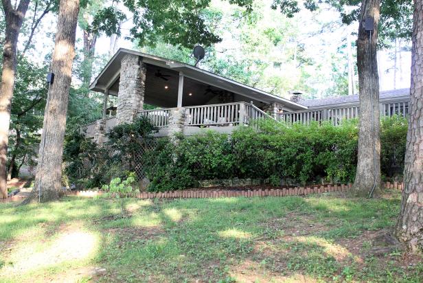 Tour A Rustic Lakefront Retreat In Hot Springs Ark Hgtv