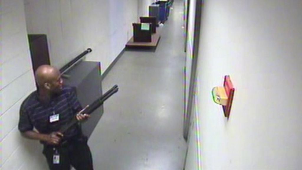 Washington Navy Yard Shooting Video Watch Gunman Aaron Alexis Hunt For