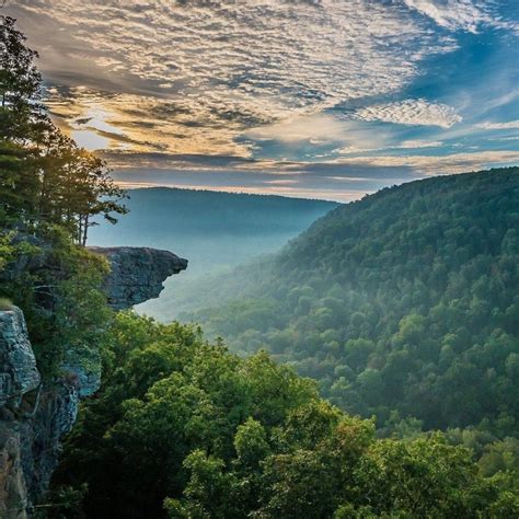 Whitaker Point Trail Hawksbill Crag Is A 2 7 Mile Lightly Trafficked