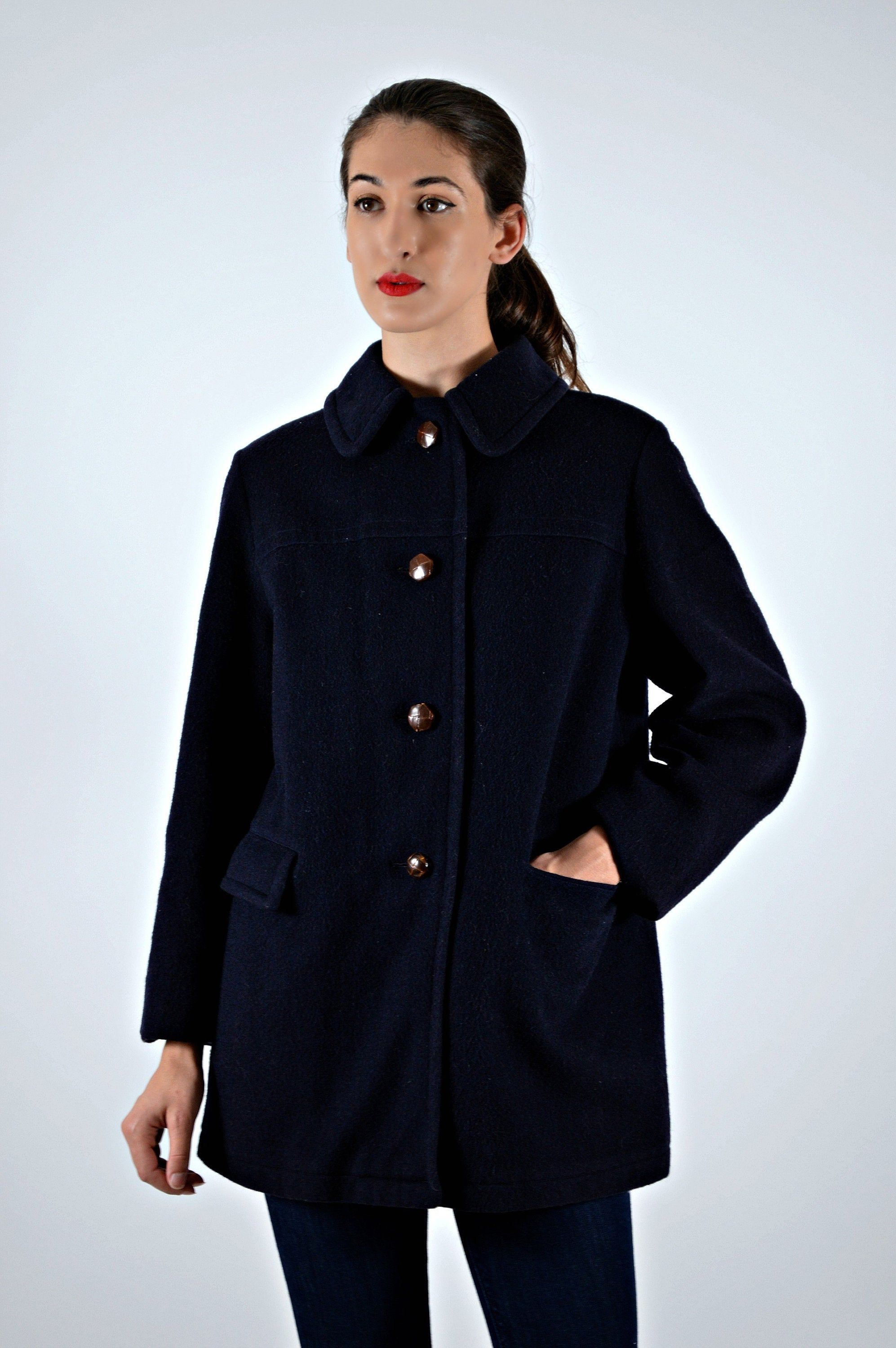 Why Choose A Navy Blue Wool Coat? The Ultimate Style Guide