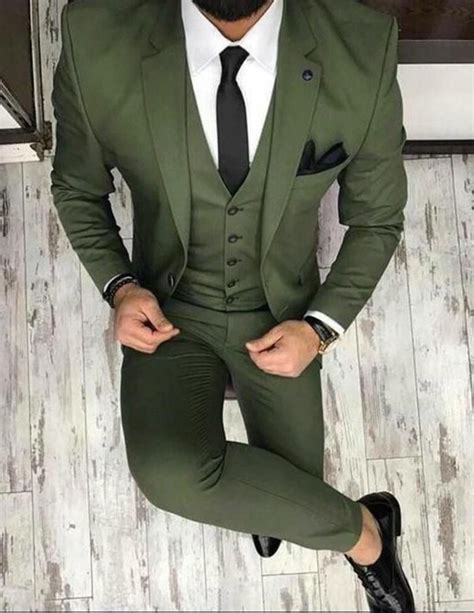 Why Choose An Army Green Suit? A Stylish Guide